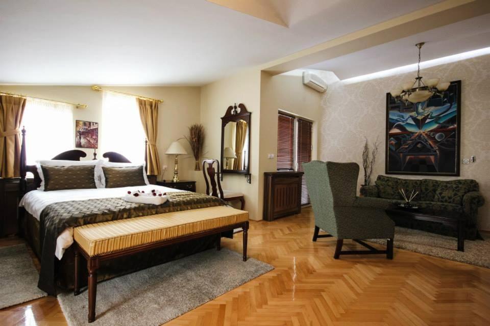 Hotel Villa Alexander Skopje Exterior foto
