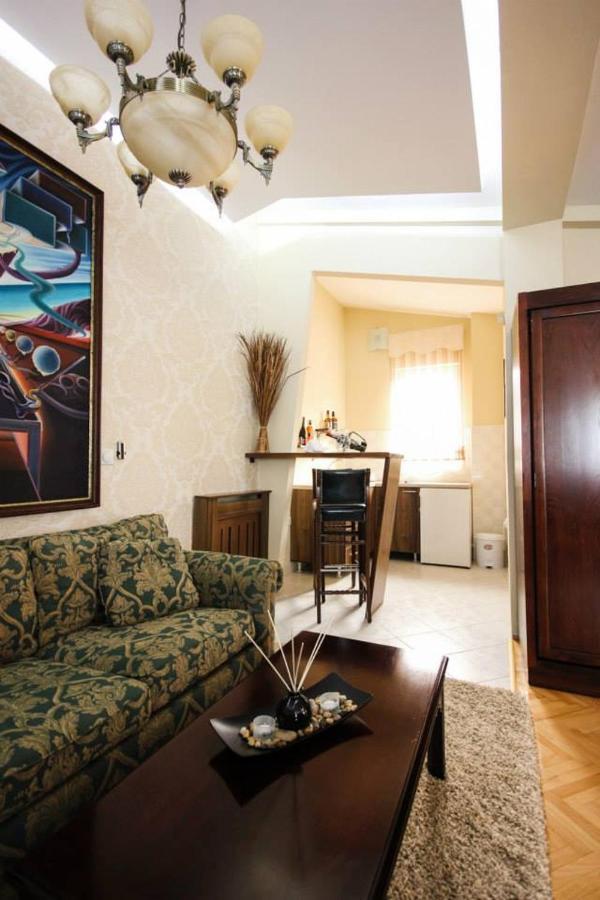 Hotel Villa Alexander Skopje Exterior foto